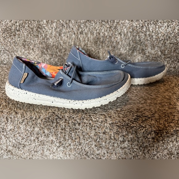 HEY DUDE Wendy Woman’s Sky Blue Canvas Slip-On Shoes Size 7 - Picture 5 of 6